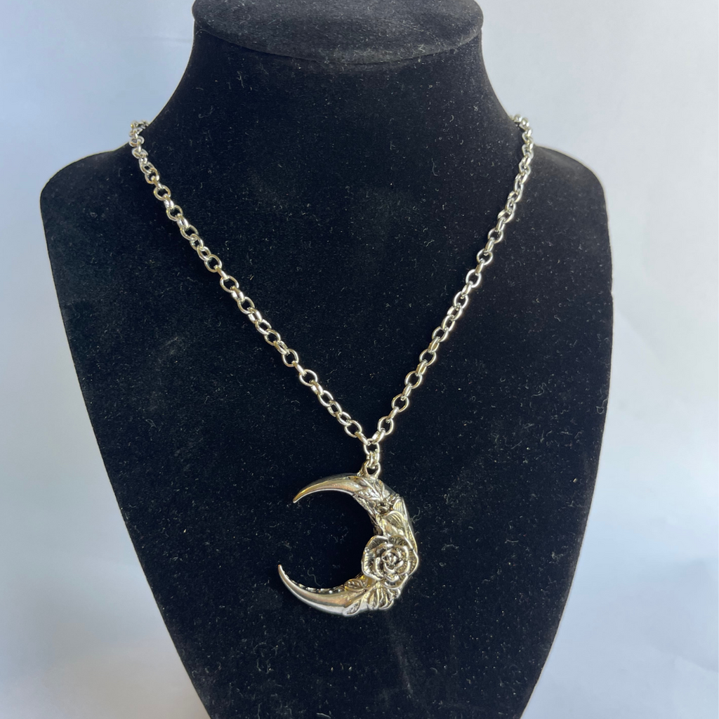 Witchy Crescent Moon & Rose Necklace - Embrace the Mystic Night